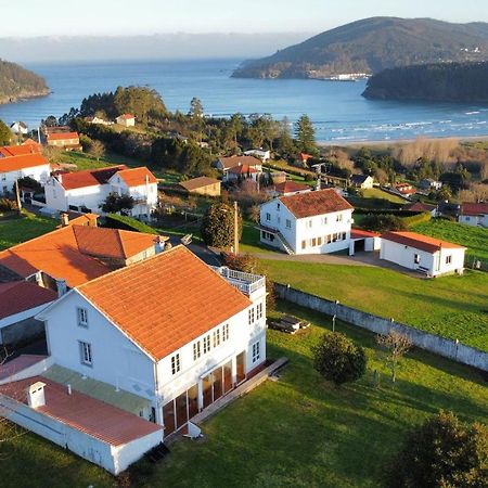 Beachfront Surf & Holiday House, Charming & Quiet Villarrube المظهر الخارجي الصورة