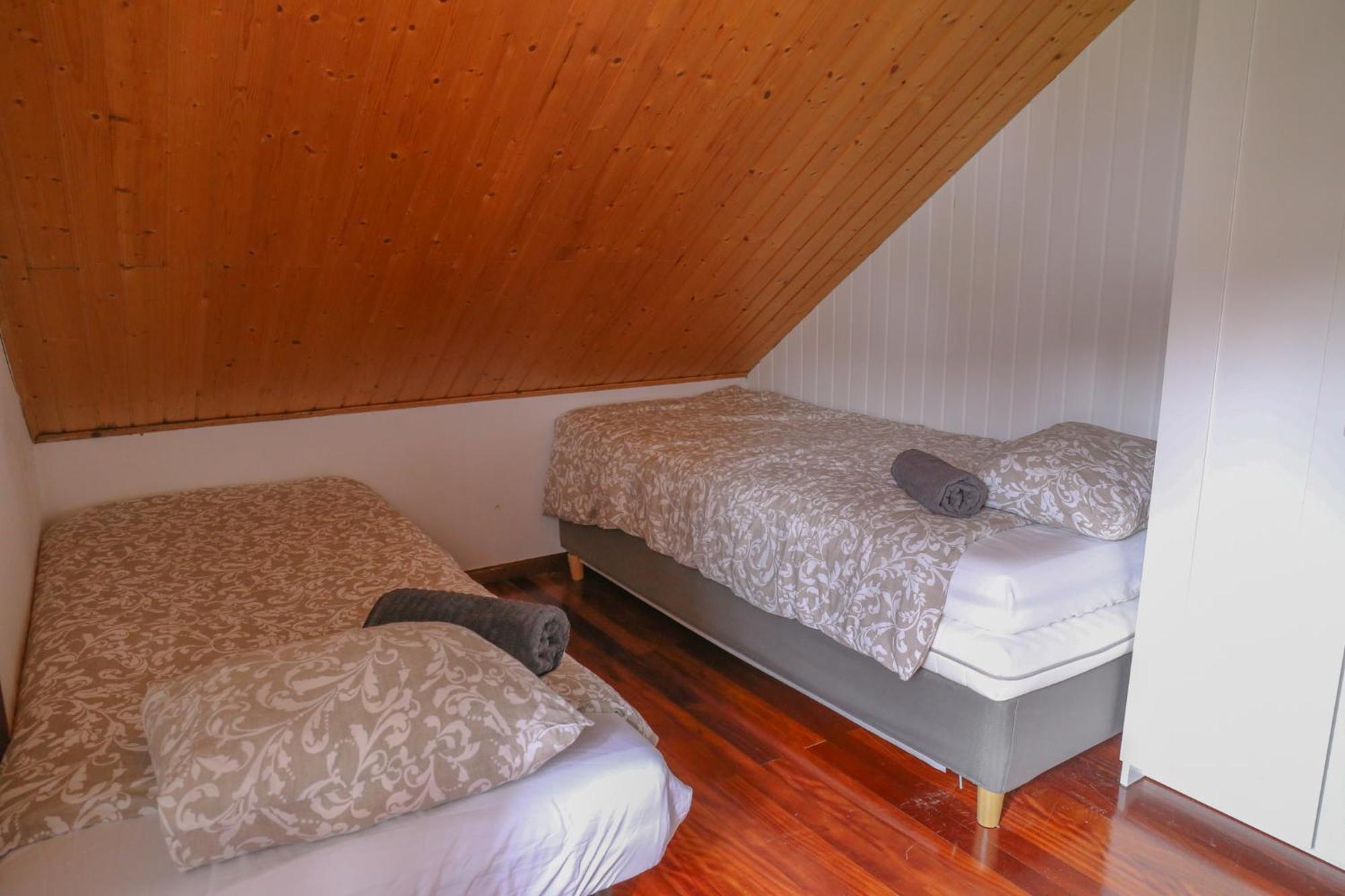 Beachfront Surf & Holiday House, Charming & Quiet Villarrube المظهر الخارجي الصورة